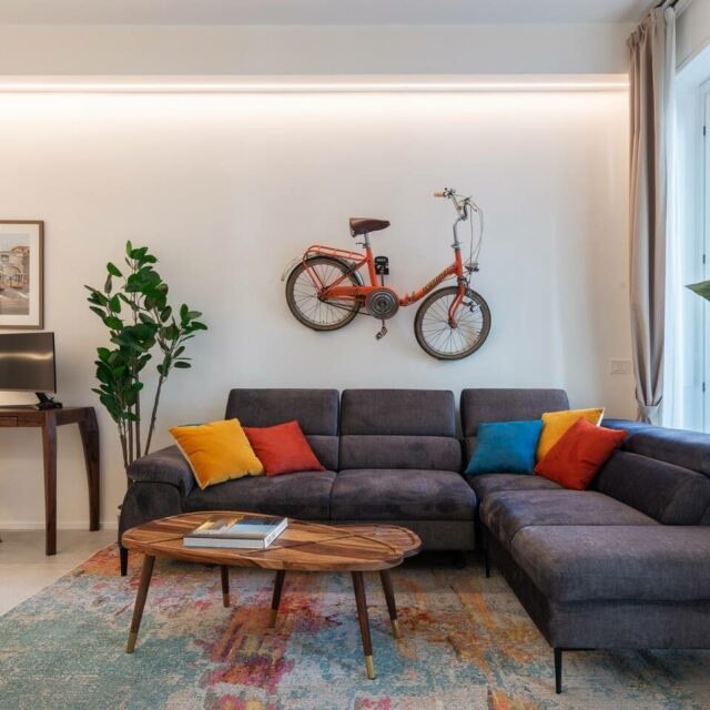 https://renewall.space/wp-content/uploads/2024/08/Brera-Apartment-BB-Renewall-2-640x640.jpeg